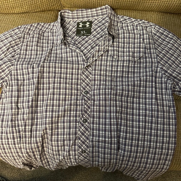 Brand name shirts most never been worn. Very good condition, smoke free home. - Picture 9 of 9